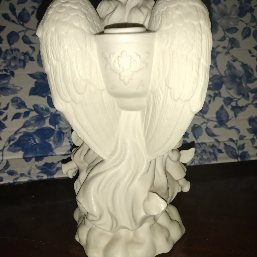 Beautiful Angel of Light PartyLite Taper Candle Holder - Picture 3 of 5